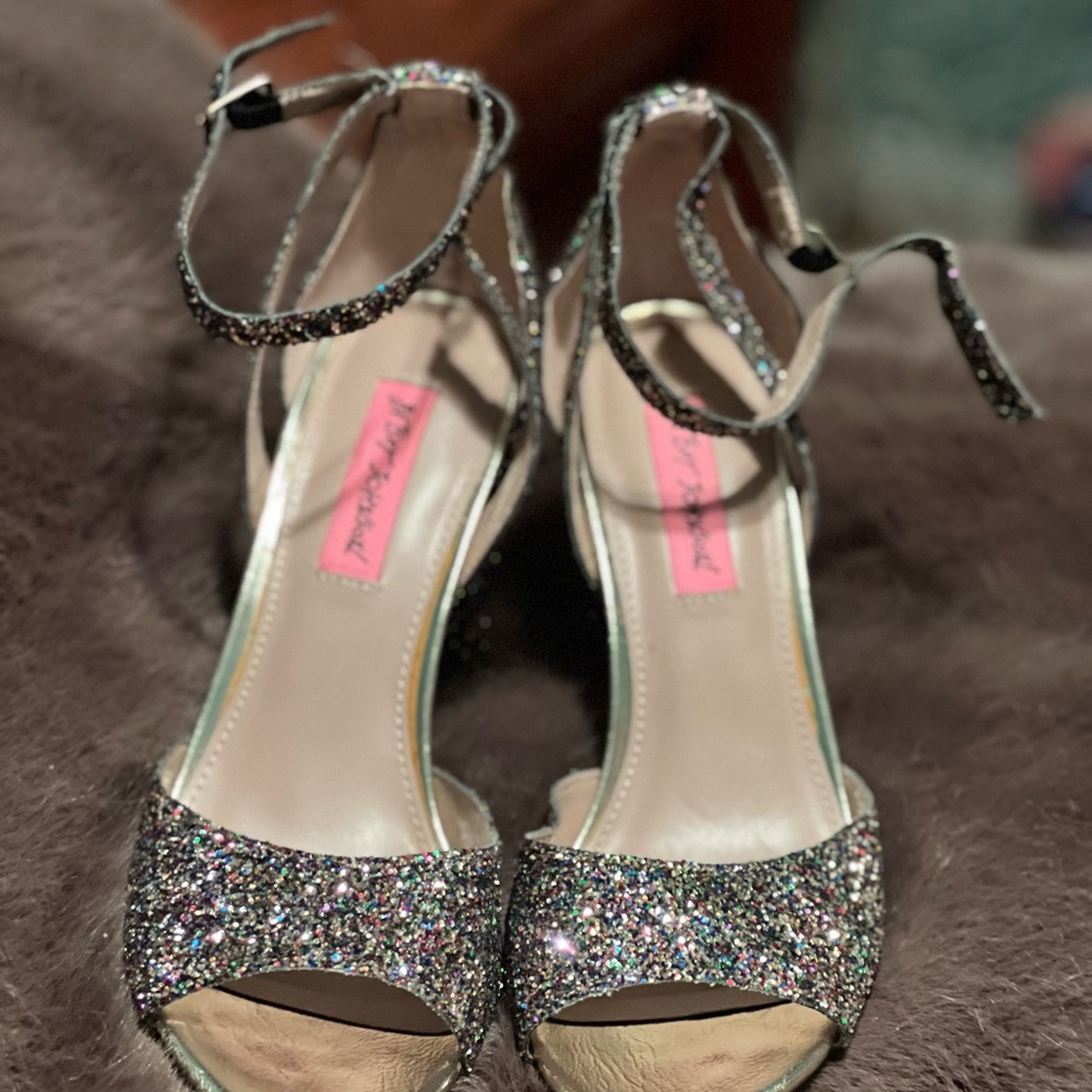 Betsey Johnson “Glissten Rainbow” 3.5 inch Heels
Excellent condition.
